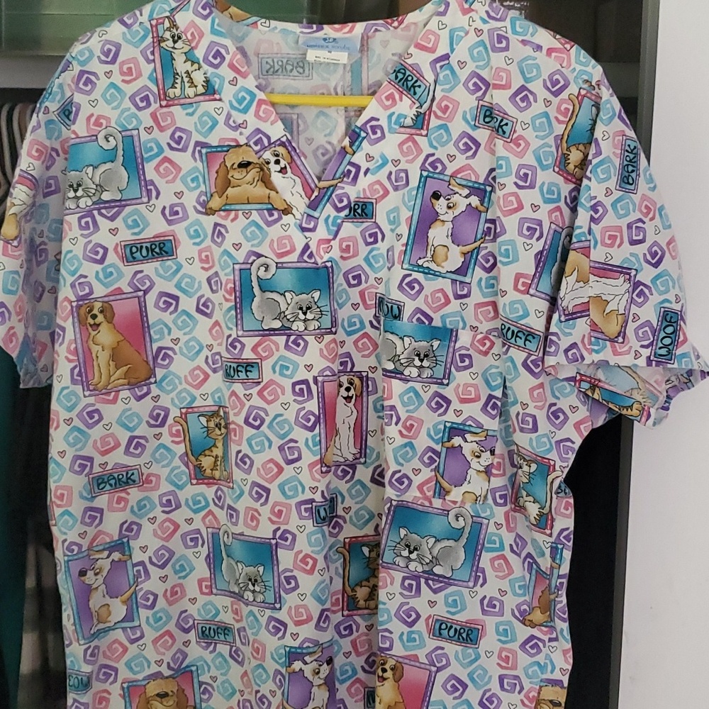 Scrub top